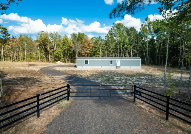 Photo 1 of Manufactured home for sale at 7752 Fm 2888, Naples, TX 75568 | MLS# 21389976 | Listing updated on 2026-09-19