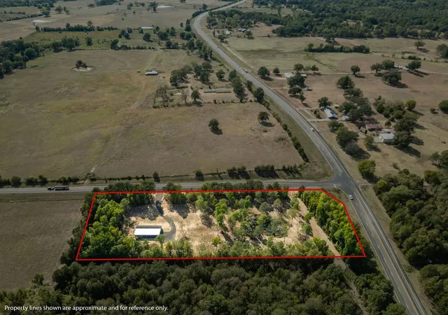 Photo 2 of Manufactured home for sale at 7752 Fm 2888, Naples, TX 75568 | MLS# 21389976 | Listing updated on 2026-09-19