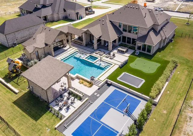Photo 1 of Mansion for sale at 312 Chapel View Ct, Rockwall, TX 75032 | MLS# 21390285 | Listing updated on 2026-09-24