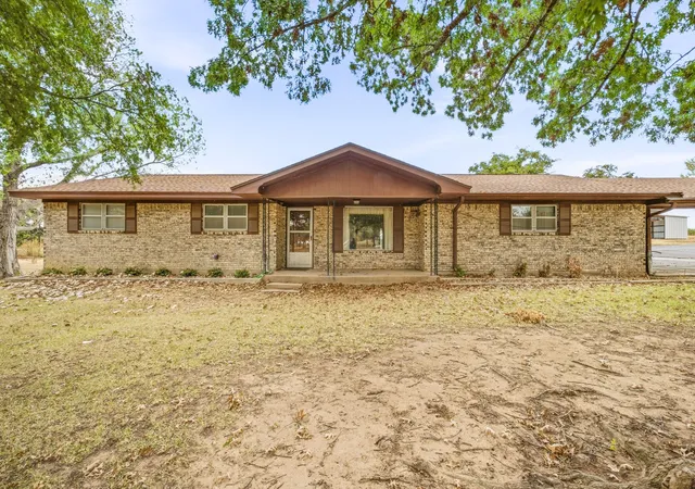 Photo 1 of Single family home for sale at 780 Highway 587, De Leon, TX 76444 | MLS# 21390363 | Listing updated on 2026-09-19