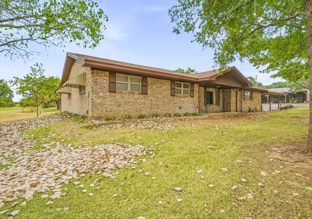 Photo 3 of Single family home for sale at 780 Highway 587, De Leon, TX 76444 | MLS# 21390363 | Listing updated on 2026-09-19