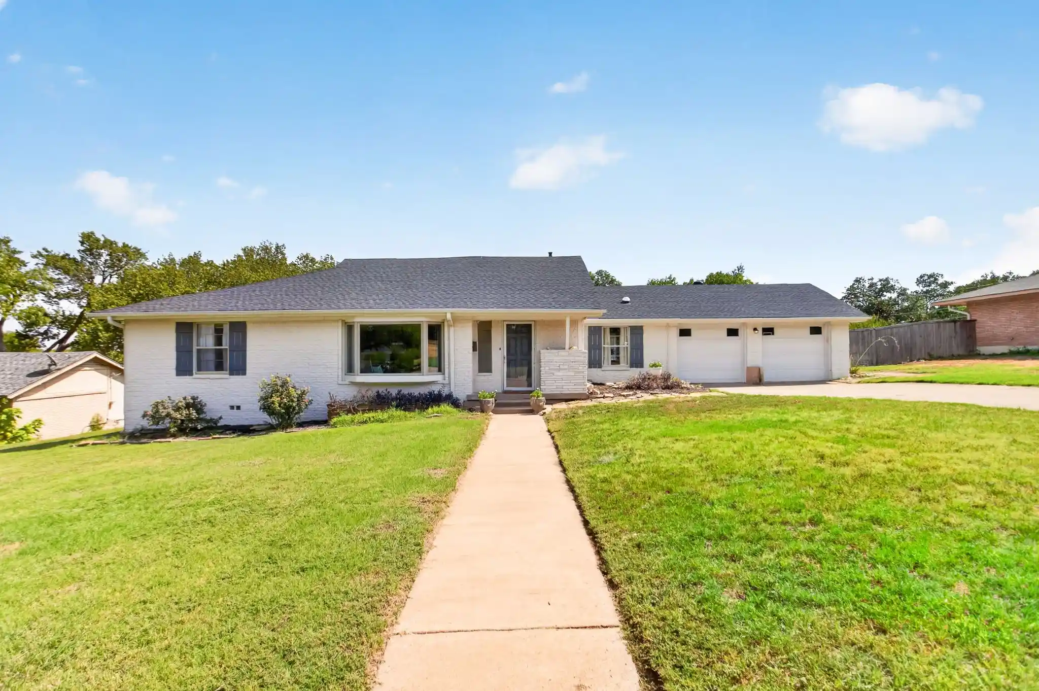 Single family home for sale at 6705 Hanover Rd, Fort Worth, TX 76116 | MLS# 21390186