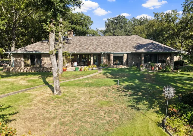 Photo 2 of Single family home for sale at 178 County Rd 2137, Pittsburg, TX 75686 | MLS# 21386469 | Listing updated on 2026-09-19