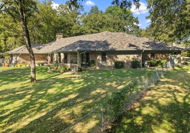 Photo 3 of Single family home for sale at 178 County Rd 2137, Pittsburg, TX 75686 | MLS# 21386469 | Listing updated on 2026-09-19