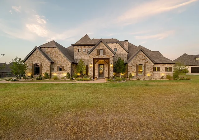 Photo 1 of Mansion for sale at 10613 Kyle Cir, Burleson, TX 76028 | MLS# 21380120 | Listing updated on 2026-10-08