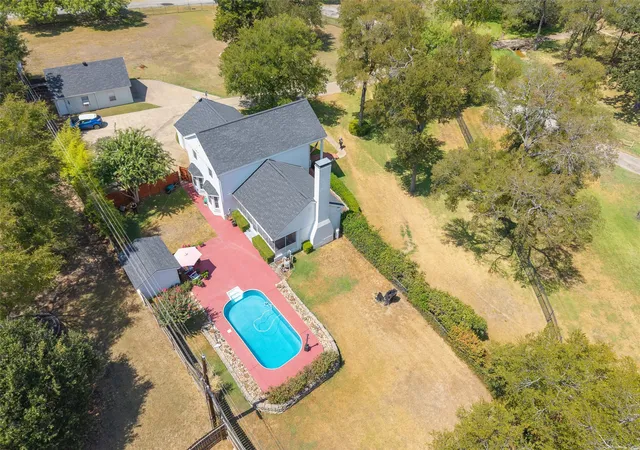 Photo 3 of Single family home for sale at 109 Lilac Ln, Gun Barrel City, TX 75156 | MLS# 21386463 | Listing updated on 2026-09-19