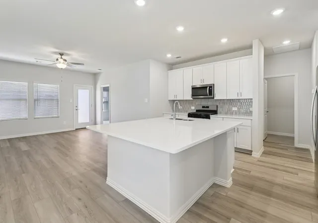 Photo 3 of Single family home for sale at 114 Winchester Hl Ln, Princeton, TX 75407 | MLS# 21390075 | Listing updated on 2026-10-06