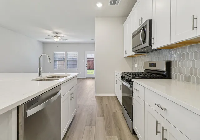 Photo 4 of Single family home for sale at 114 Winchester Hl Ln, Princeton, TX 75407 | MLS# 21390075 | Listing updated on 2026-10-06