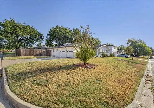 Photo 3 of Single family home for sale at 8001 Clark St, North Richland Hills, TX 76180 | MLS# 21385758 | Listing updated on 2026-09-29