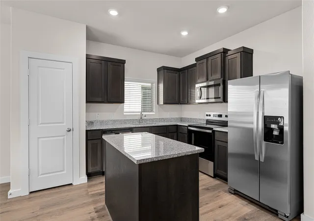 Photo 2 of Single family home for sale at 742 Layton Ct, Seagoville, TX 75159 | MLS# 21390457 | Listing updated on 2026-09-19