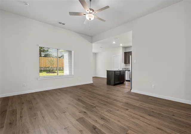 Photo 3 of Single family home for sale at 742 Layton Ct, Seagoville, TX 75159 | MLS# 21390457 | Listing updated on 2026-09-19