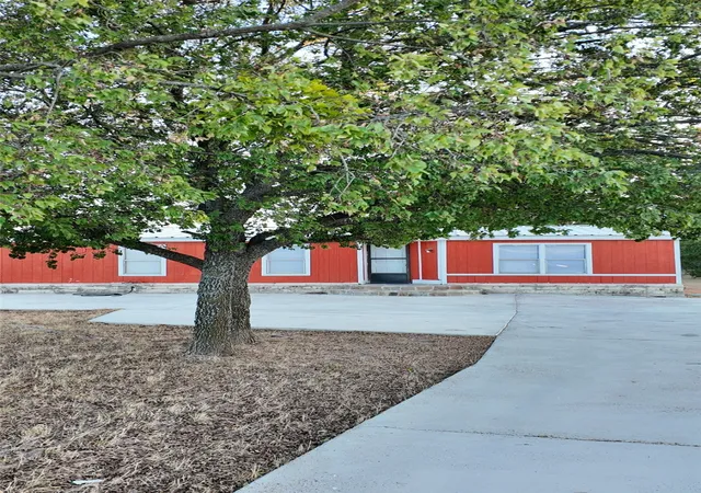 Photo 2 of Manufactured home for sale at 4615 Monroe Hwy, Cresson, TX 76035 | MLS# 21390014 | Listing updated on 2026-10-05