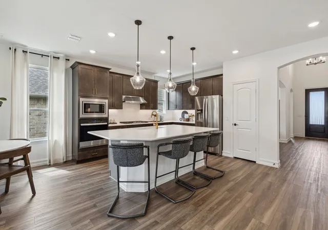 Photo 3 of Single family home for sale at 3101 Tophill Dr, Celina, TX 75009 | MLS# 21390485 | Listing updated on 2026-09-30