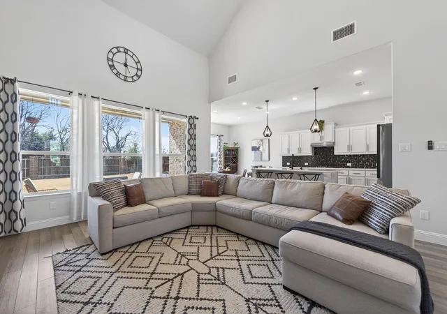 Photo 4 of Single family home for sale at 3914 Blue Stem Blvd, Melissa, TX 75454 | MLS# 21390535 | Listing updated on 2026-09-19
