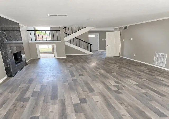 Photo 3 of Single family home for sale at 7426 Elderberry Ln, Dallas, TX 75249 | MLS# 21379143 | Listing updated on 2026-09-19