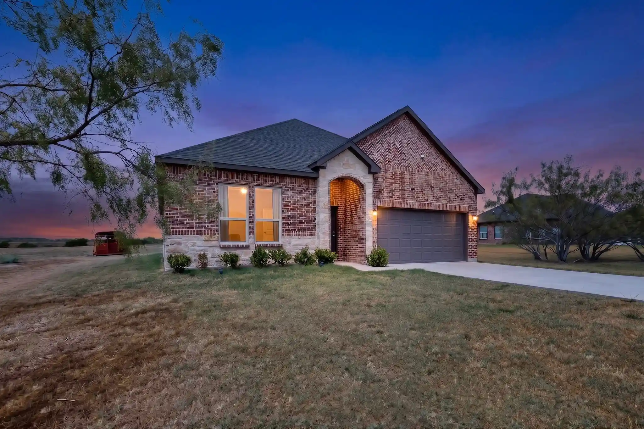 Photo 1 of Single family home for sale at 925 Genesis Rd, Rice, TX 75155 | MLS# 21390537 | Listing updated on 2026-10-10