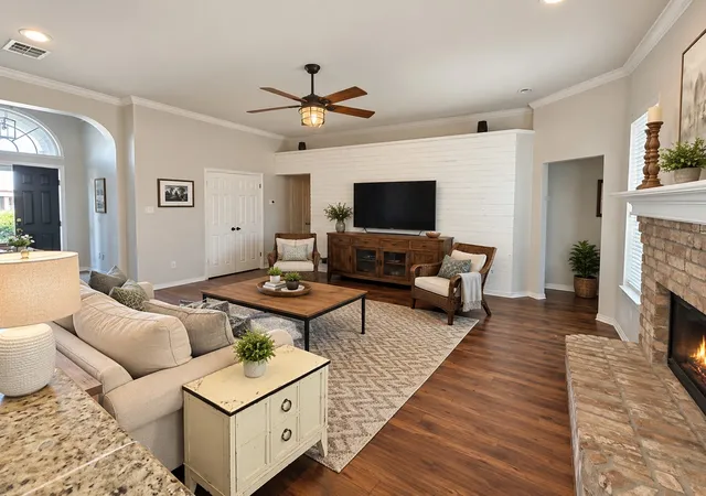Photo 3 of Single family home for sale at 10201 Evergreen Dr, Rowlett, TX 75089 | MLS# 21390541 | Listing updated on 2026-10-08