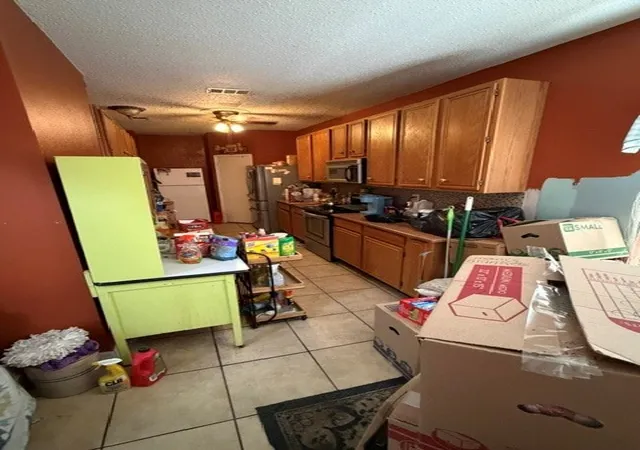 Photo 2 of Single family home for sale at 3406 Meadowview Dr, Corinth, TX 76210 | MLS# 21390523 | Listing updated on 2026-10-04