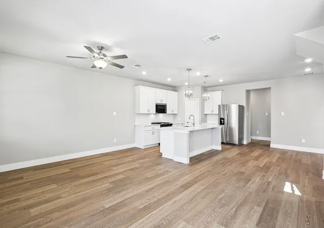 Photo 3 of Single family home for sale at 2708 Teton St, Denton, TX 76210 | MLS# 21390086 | Listing updated on 2026-09-19