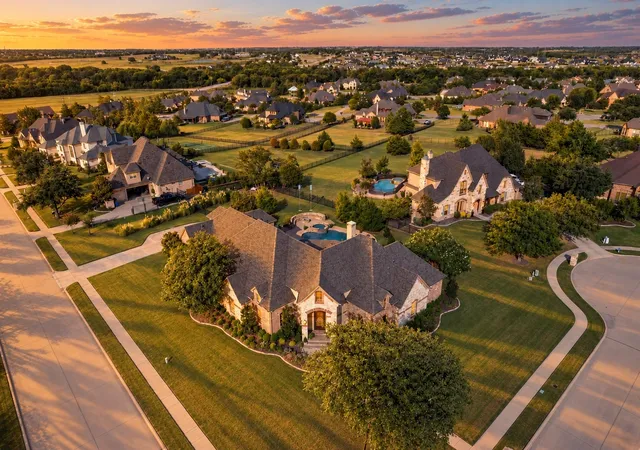 Photo 1 of Single family home for sale at 1 Clements Ct, Rockwall, TX 75032 | MLS# 21382672 | Listing updated on 2026-09-24