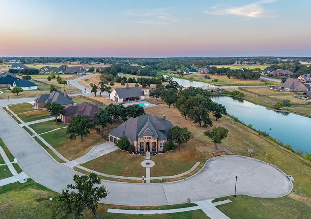 Photo 3 of Single family home for sale at 111 Highland Ct, Boyd, TX 76023 | MLS# 21390465 | Listing updated on 2026-09-24
