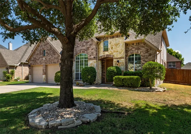 Photo 2 of Single family home for sale at 1702 Yarmouth Ln, Mansfield, TX 76063 | MLS# 21389805 | Listing updated on 2026-10-07