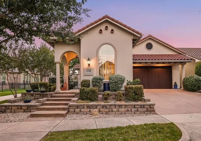 Photo 3 of Single family home for sale at 6108 Heron Bay Ln, Mc Kinney, TX 75070 | MLS# 21387342 | Listing updated on 2026-10-08