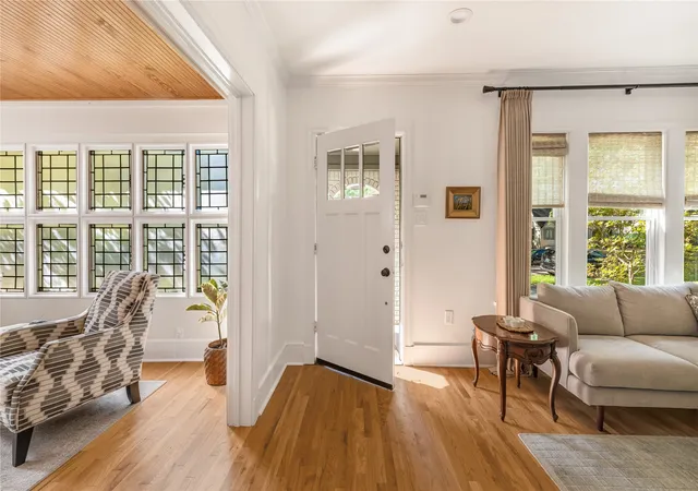 Photo 2 of Sale Pending at 5539 Ridgedale Ave, Dallas, TX 75206 | MLS# 21388982 | Listing updated on 2026-10-28