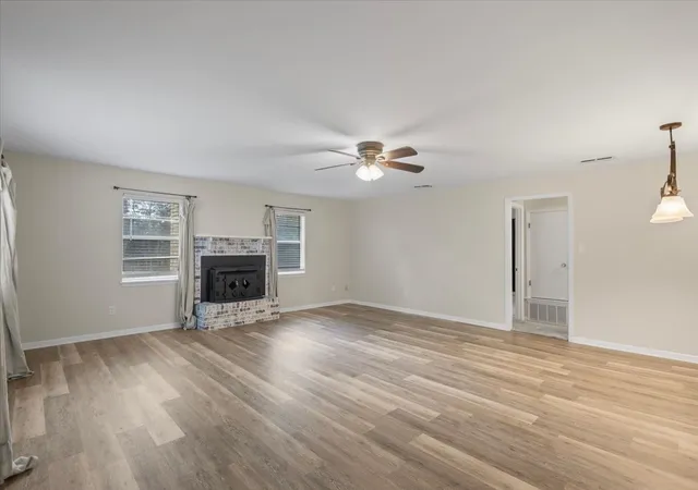Photo 3 of Single family home for sale at 220 Private Rd 3487, Kilgore, TX 75662 | MLS# 21390595 | Listing updated on 2026-09-19