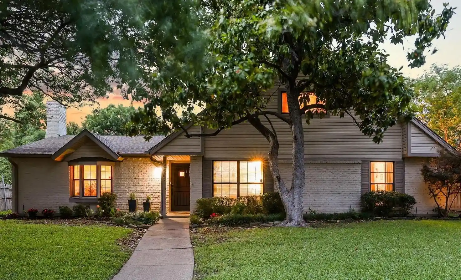 Photo 1 of Single family home for sale at 3785 Crown Shore Dr, Dallas, TX 75244 | MLS# 21390527 | Listing updated on 2026-10-12