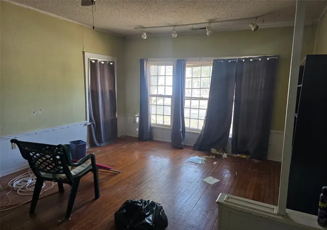 Photo 2 of Single family home for sale at 1829 S 13th Street, Abilene, TX 79602 | MLS# 21390602 | Listing updated on 2026-10-04
