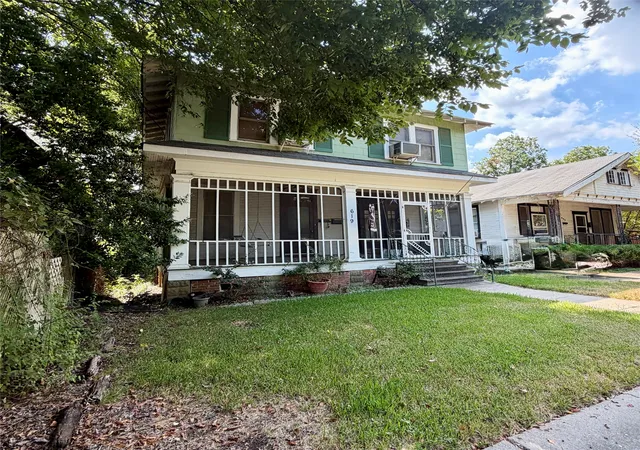 Photo 2 of Single family home for sale at 619 Topeka St, Shreveport, LA 71101 | MLS# 21390607 | Listing updated on 2026-09-19