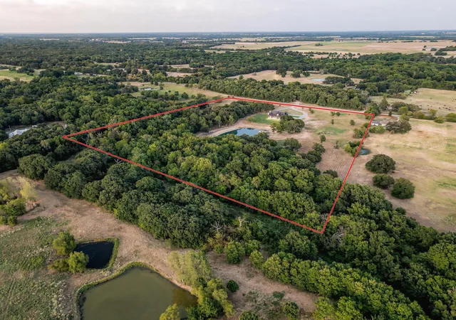 Photo 40 of Single family home for sale at 1589 County Rd 4720, Wolfe City, TX 75496 | MLS# 21382966 | Listing updated on 2026-09-25