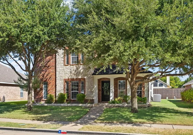 Photo 2 of Sale Pending at 1625 Warm Springs Dr, Allen, TX 75002 | MLS# 21390011 | Listing updated on 2026-10-04