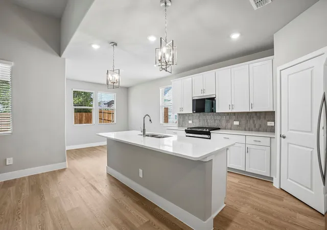 Photo 3 of Sale Pending at 1210 Winters Way, Mc Kinney, TX 75071 | MLS# 21390102 | Listing updated on 2026-09-29