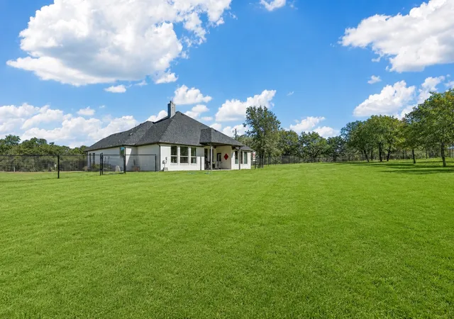 Photo 2 of Single family home for sale at 107 Rj Smith, Boyd, TX 76023 | MLS# 21386770 | Listing updated on 2026-09-28