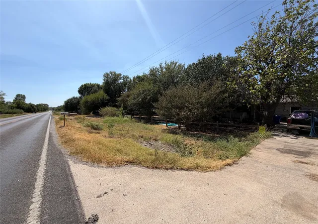 Photo 3 of Land for sale at 6053 Fm 1827, Mc Kinney, TX 75071 | MLS# 21389586 | Listing updated on 2026-09-23