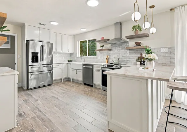 Photo 3 of Single family home for sale at 717 Redwing Dr, Fort Worth, TX 76131 | MLS# 21390646 | Listing updated on 2026-09-19