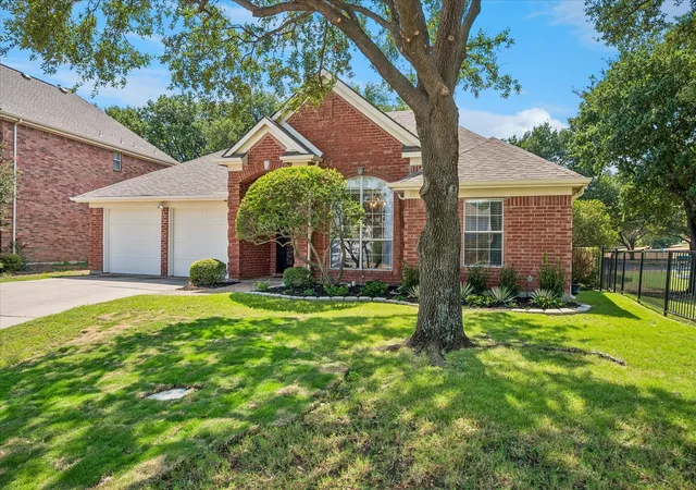 Photo 2 of Single family home for sale at 412 Manders Ct, Irving, TX 75063 | MLS# 21389882 | Listing updated on 2026-09-18