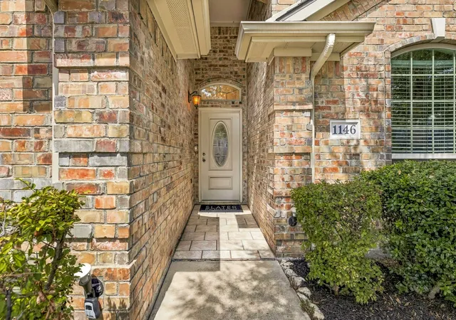 Photo 2 of Sale Pending at 1146 Calvert Dr, Cedar Hill, TX 75104 | MLS# 21384093 | Listing updated on 2026-09-30