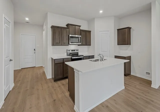 Photo 3 of Single family home for sale at 1640 Mantle Rd, Crandall, TX 75114 | MLS# 21389580 | Listing updated on 2026-10-02