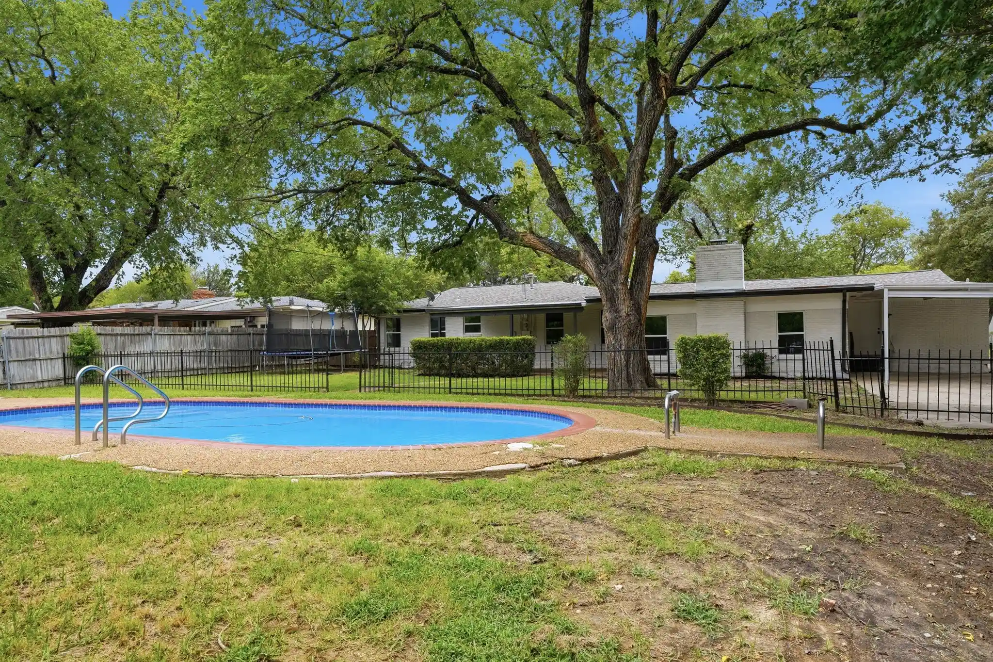Photo 1 of Single family home for sale at 7125 Richland Rd, Richland Hills, TX 76118 | MLS# 21390732 | Listing updated on 2026-10-11