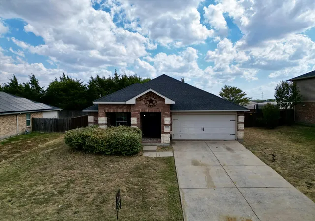 Photo 1 of Single family home for sale at 1408 Evergreen St, Royse City, TX 75189 | MLS# 21390763 | Listing updated on 2026-09-28
