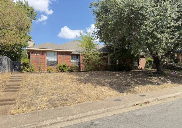 Photo 1 of Multi family home for sale at 11416 & 11414 Summertree Ln, Dallas, TX 75243 | MLS# 21390542 | Listing updated on 2026-09-19