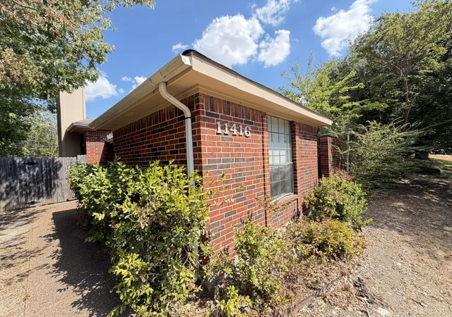 Photo 3 of Multi family home for sale at 11416 & 11414 Summertree Ln, Dallas, TX 75243 | MLS# 21390542 | Listing updated on 2026-09-19