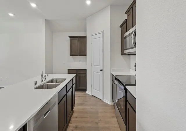 Photo 4 of Single family home for sale at 1631 Mantle Rd, Crandall, TX 75114 | MLS# 21389517 | Listing updated on 2026-10-02