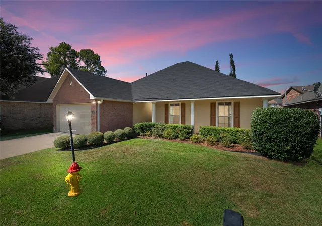 Photo 1 of Single family home for sale at 9834 Sonnet Ln, Shreveport, LA 71115 | MLS# 21386935 | Listing updated on 2026-10-09