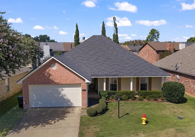 Photo 2 of Single family home for sale at 9834 Sonnet Ln, Shreveport, LA 71115 | MLS# 21386935 | Listing updated on 2026-10-09