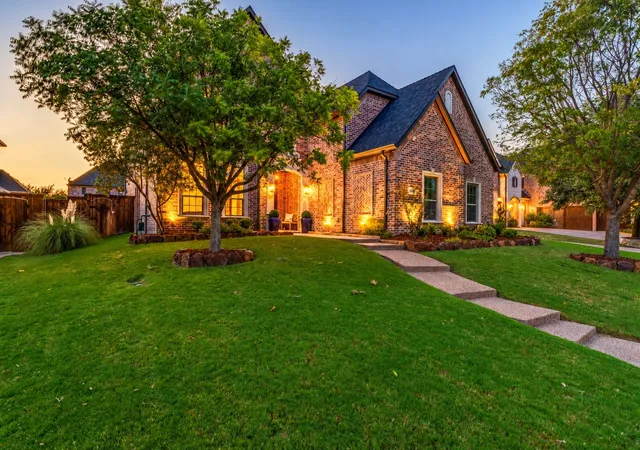 Photo 2 of Mansion for sale at 10757 Southbury Ln, Frisco, TX 75033 | MLS# 21381936 | Listing updated on 2026-10-06