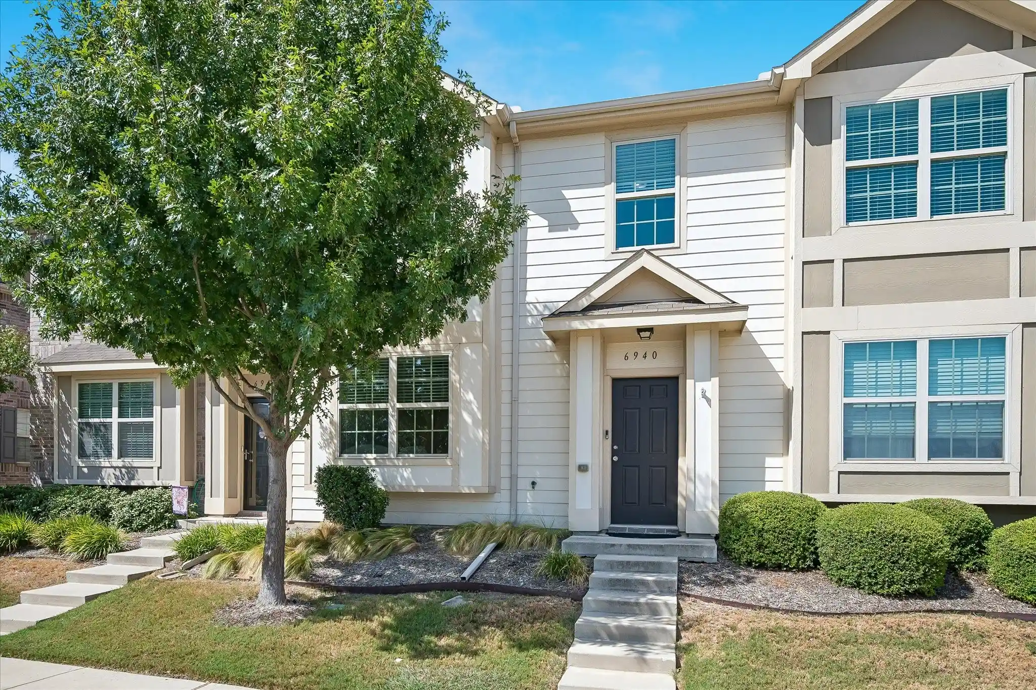Townhouse for sale at 6940 Pascal Way, Fort Worth, TX 76137 | MLS# 21389355